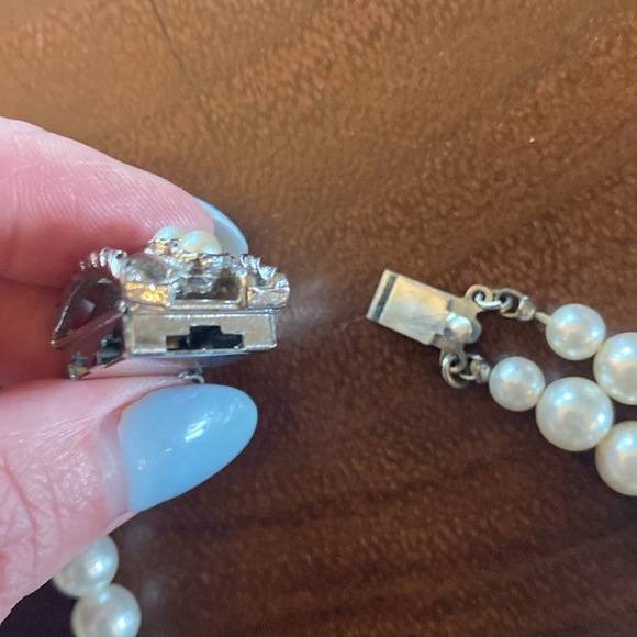 VINTAGE Sarah Coventry Double stranded Pearl Necklace - Picture 4 of 6